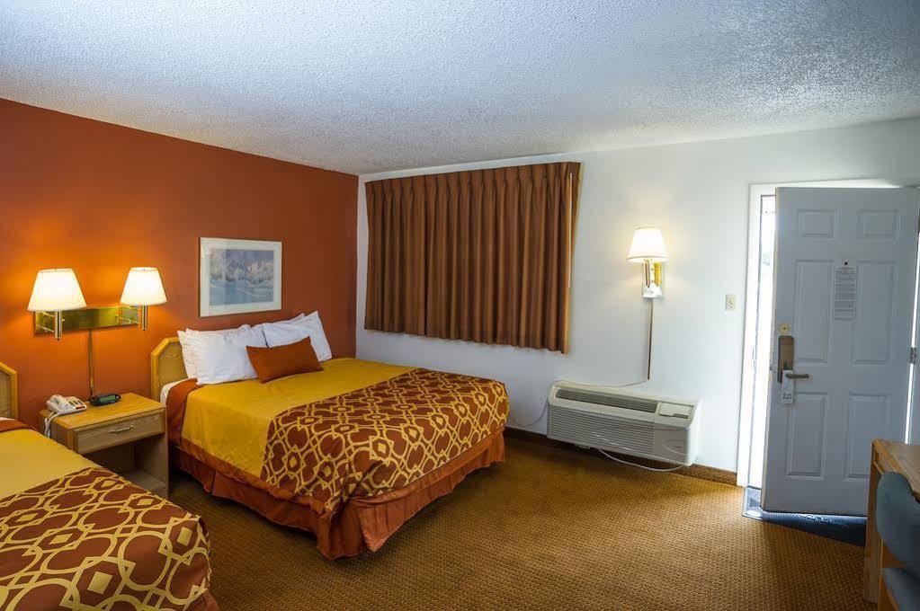 American Inn Of Liberal Εξωτερικό φωτογραφία